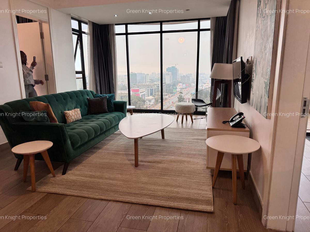 Serviced 2 Bed Apartment with En Suite in Westlands Area - 10