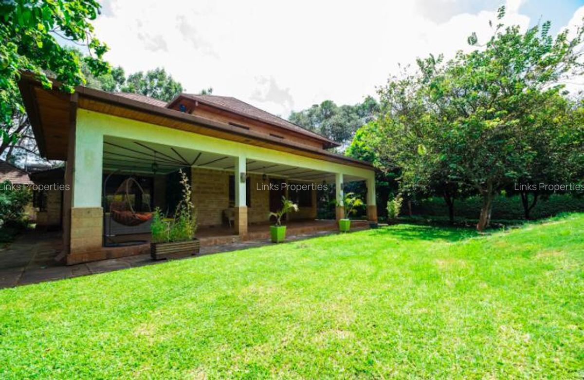4 Bed Townhouse with En Suite at Kerarapon Road - 12