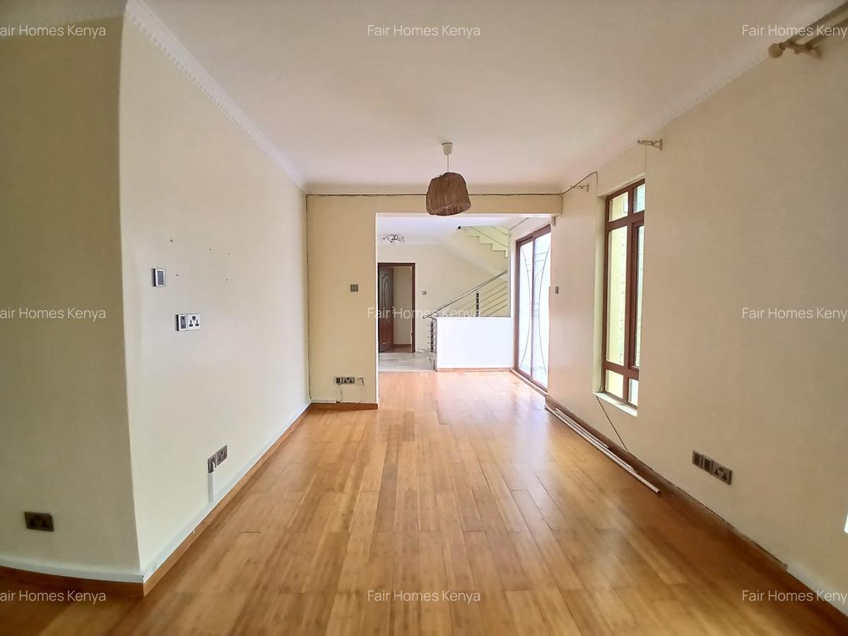 5 Bed Townhouse with En Suite at Lavington Green - 13