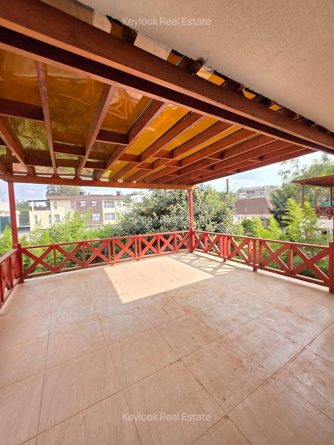 5 Bed Townhouse with En Suite at Lavington Green - 13