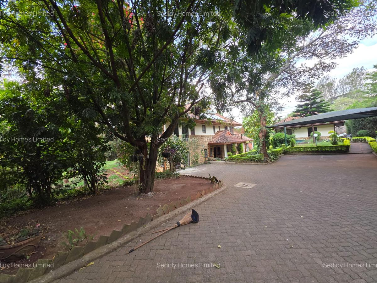 5 Bed Townhouse with En Suite in Rosslyn - 18