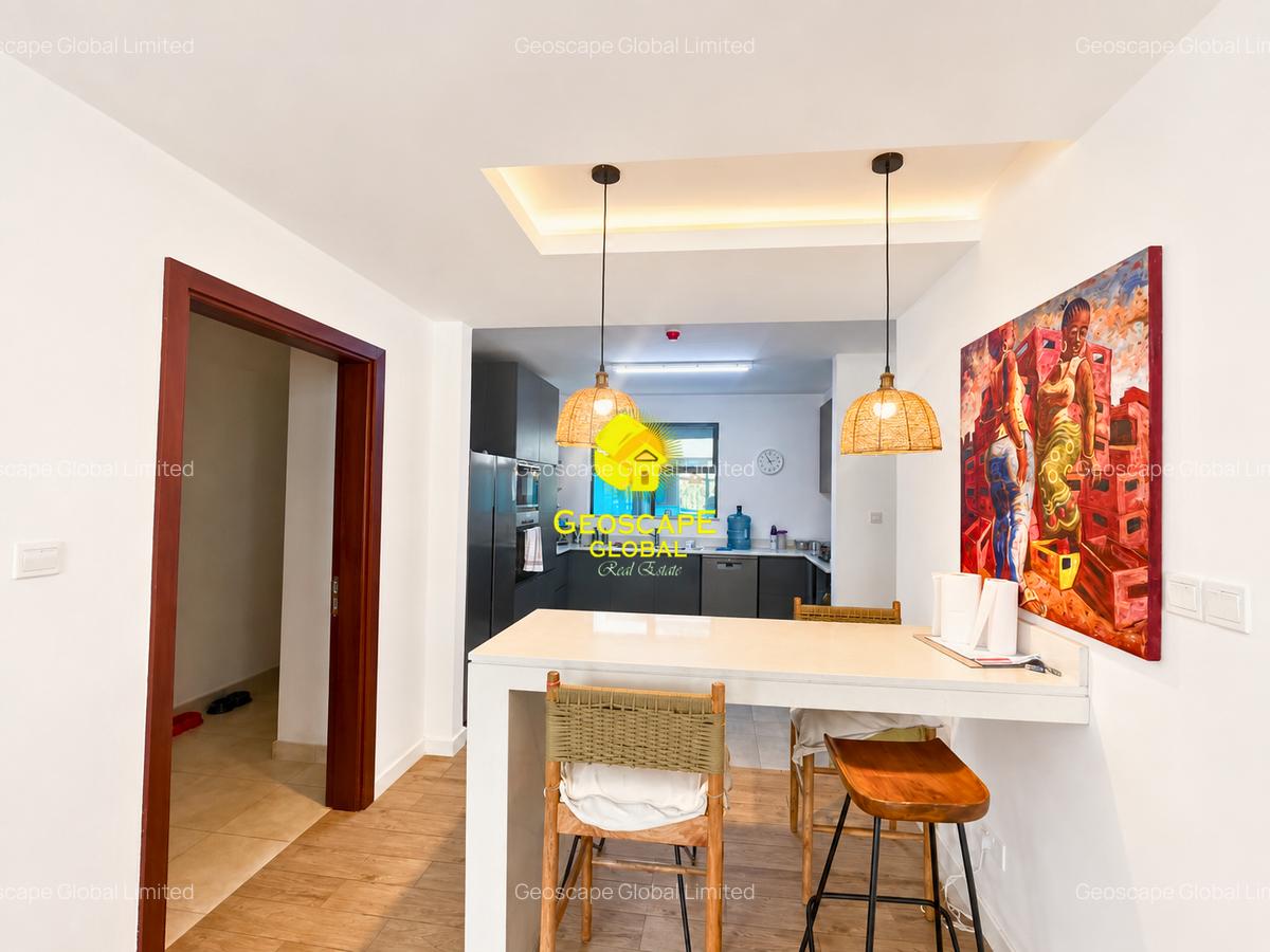 4 Bed Townhouse with En Suite in Rosslyn - 2