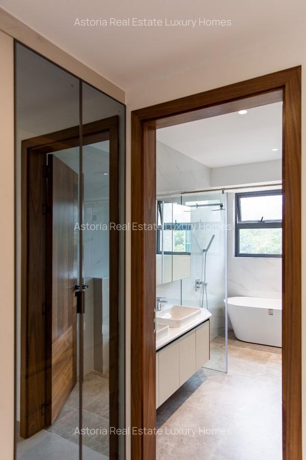 2 Bed Apartment with En Suite at 2026-401 - 7