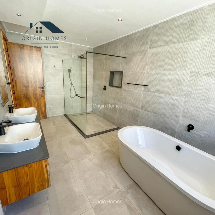 4 Bed Apartment with En Suite at Peponi Road - 19