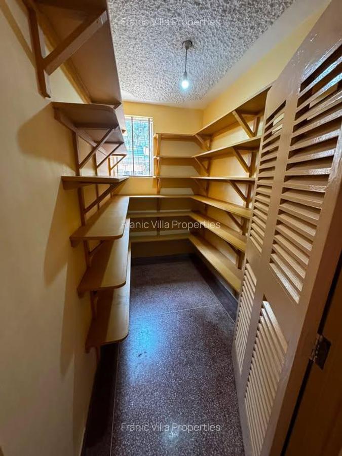 3 Bed House with En Suite at Runda - 15