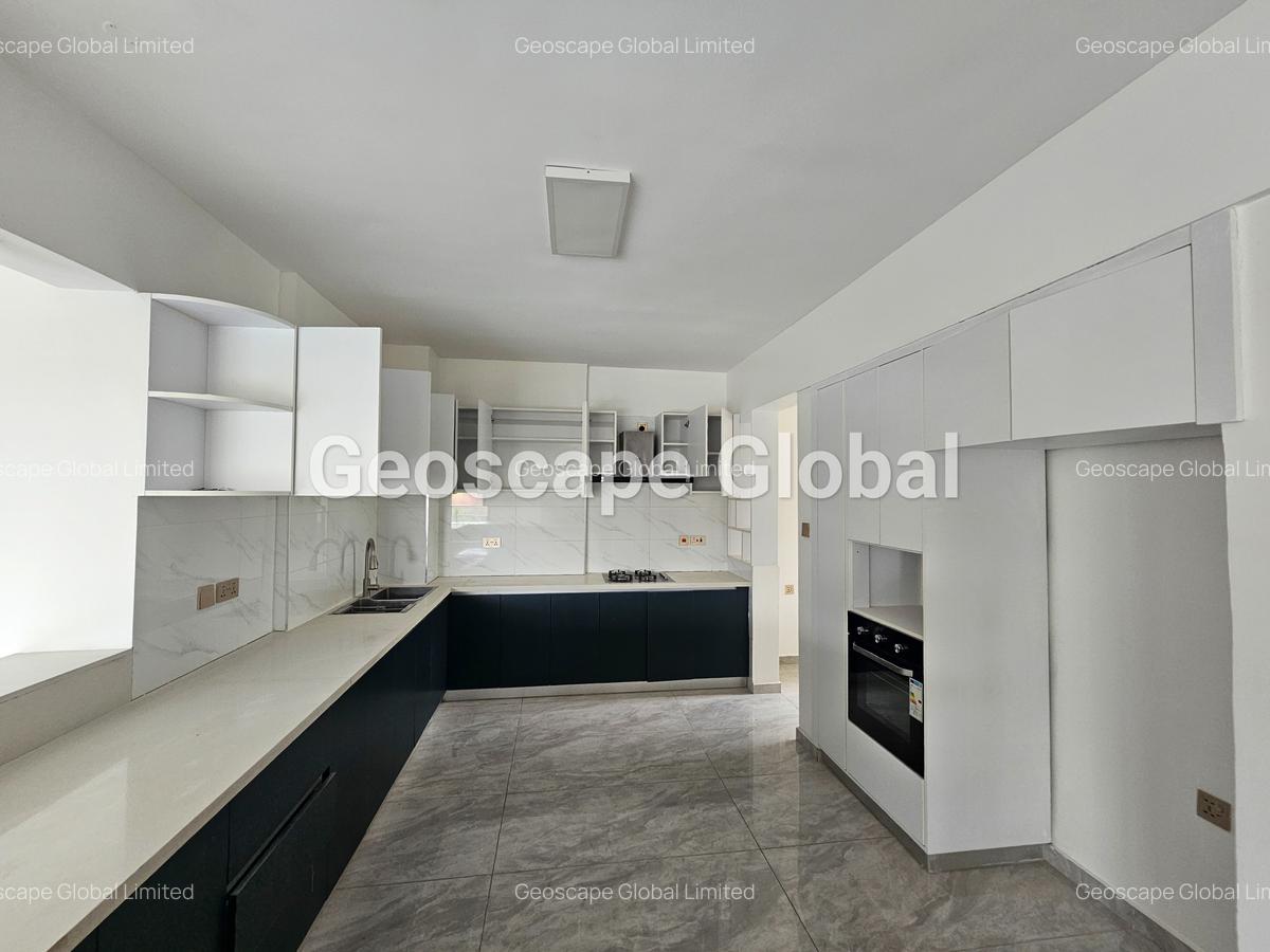 4 Bed Apartment with En Suite in Lavington - 16