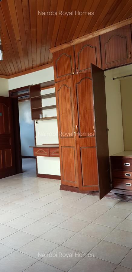 5 Bed Townhouse with En Suite at Valley Arcade - 15