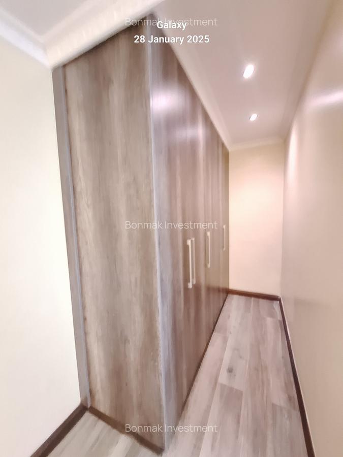 4 Bed Townhouse with En Suite at Off James Gichuru - 11