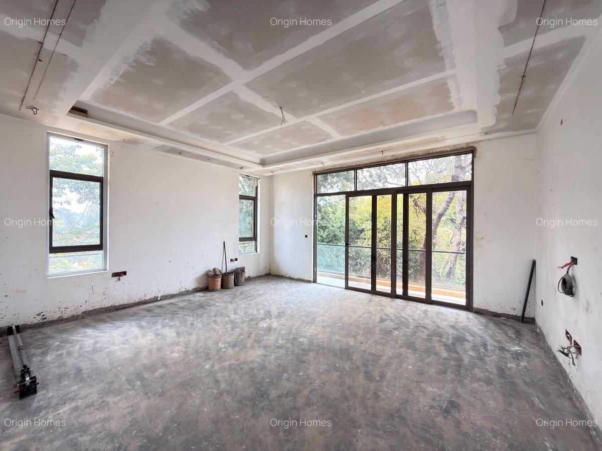 5 Bed Townhouse with En Suite at Lavington - 15