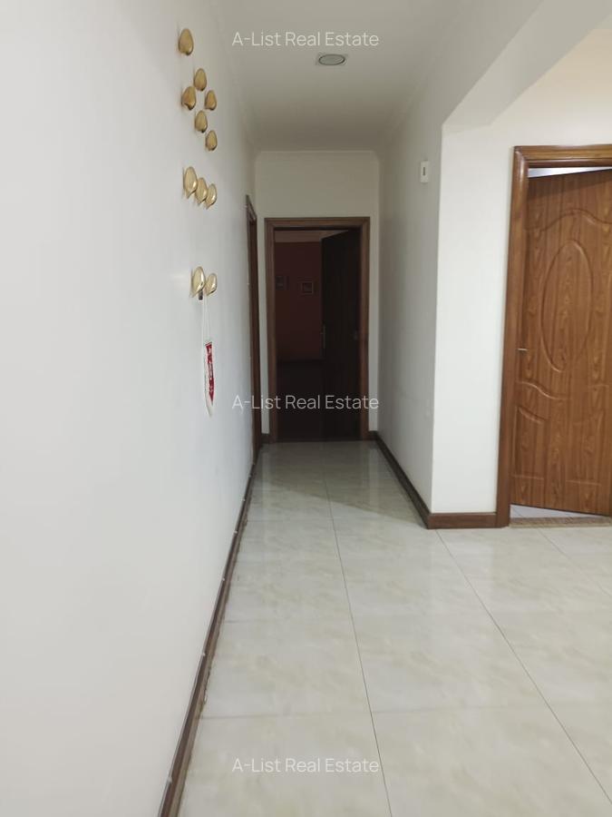 3 Bed Apartment with Swimming Pool at Hurlingham - 11