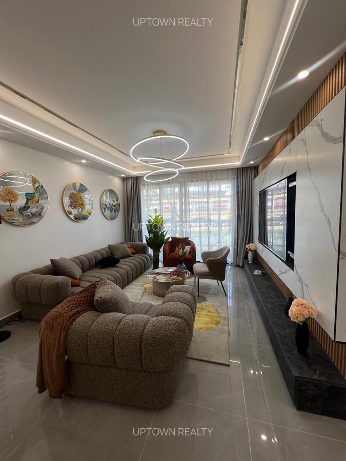3 Bed Apartment with En Suite at Lavington - 5