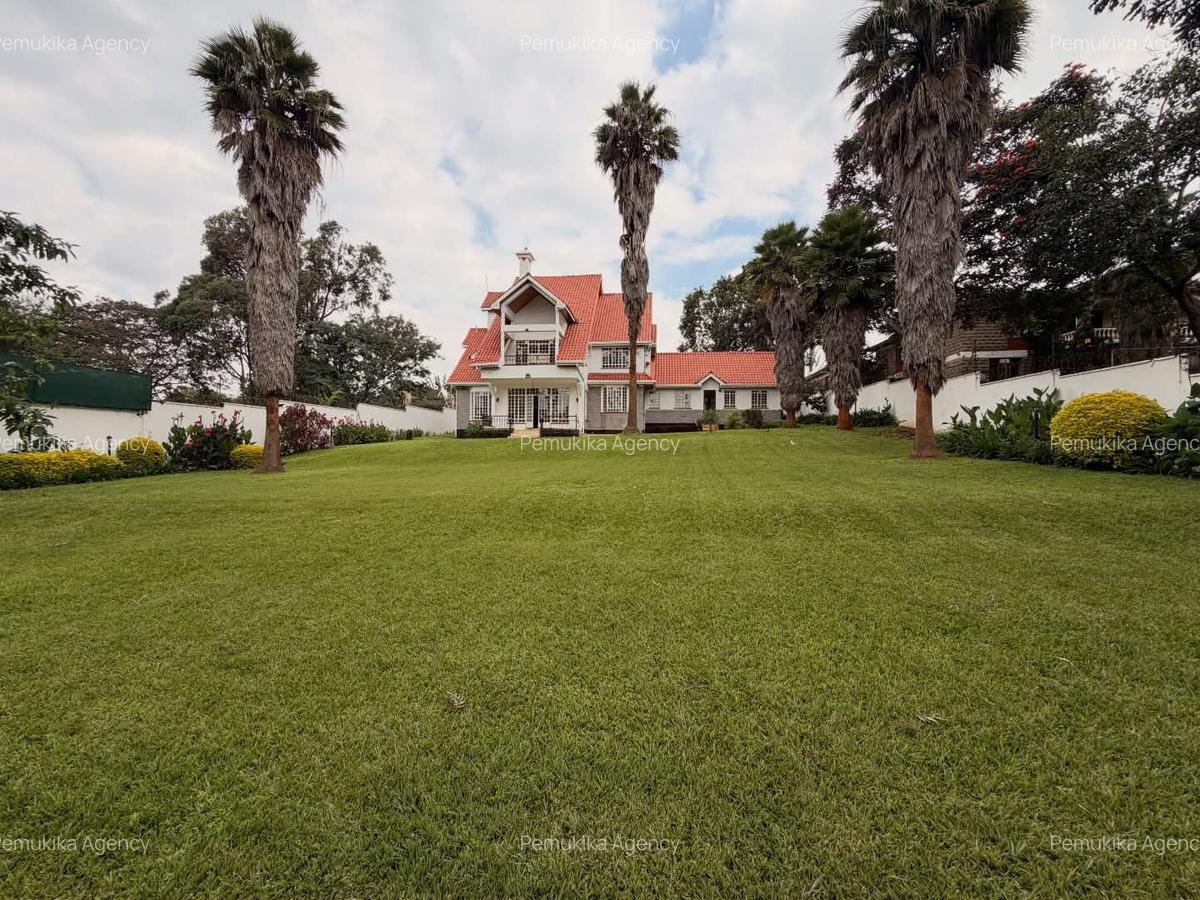 5 Bed Townhouse with En Suite in Runda - 1