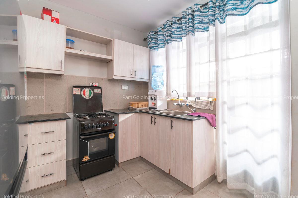 4 Bed Townhouse with En Suite at Queen Estate Road - 5