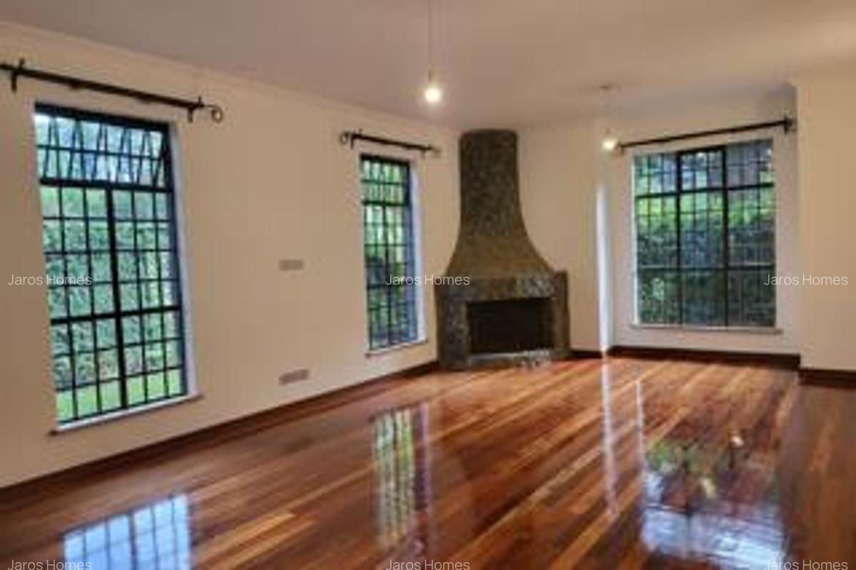 4 Bed Townhouse with En Suite at Peponi Road - 11