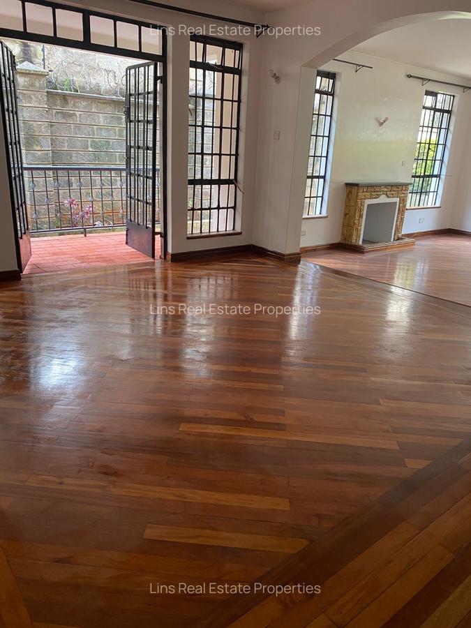 4 Bed Townhouse with En Suite in Westlands Area - 12