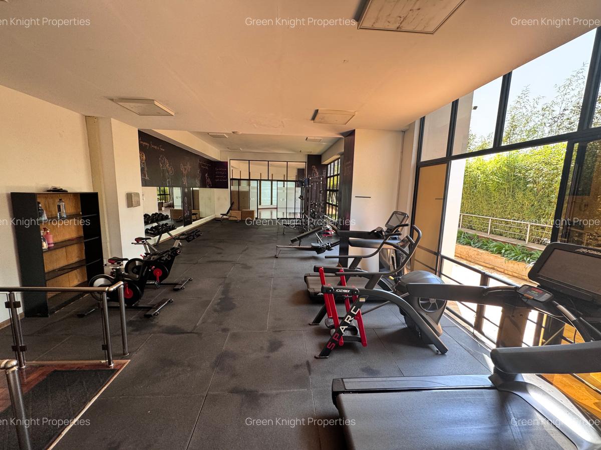 Serviced 2 Bed Apartment with En Suite in Westlands Area - 9