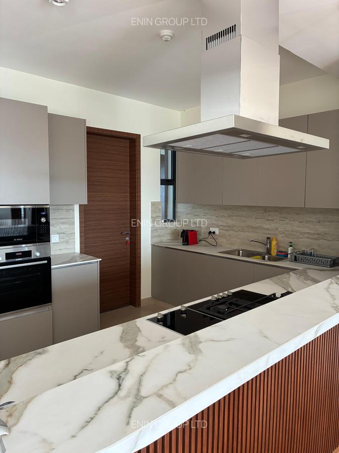 Serviced 2 Bed Apartment with En Suite at Riverside Drive - 3