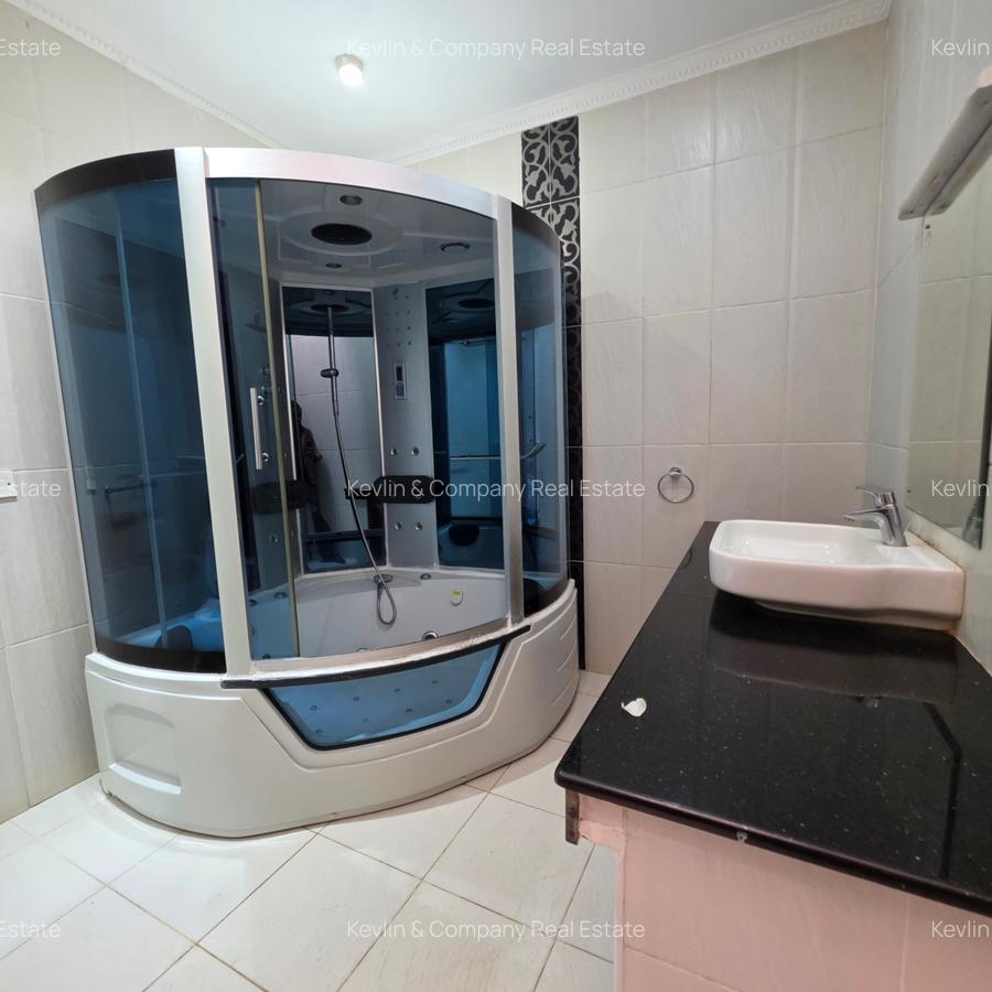 4 Bed Villa with En Suite in Kyuna - 18