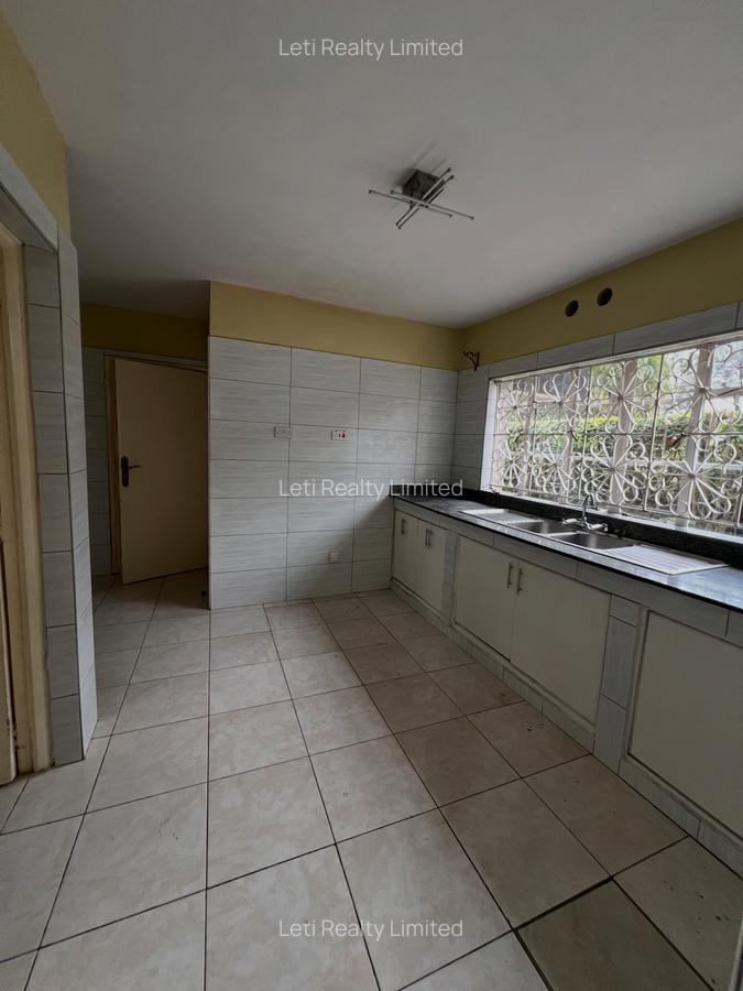 4 Bed Townhouse with En Suite in Kilimani - 11