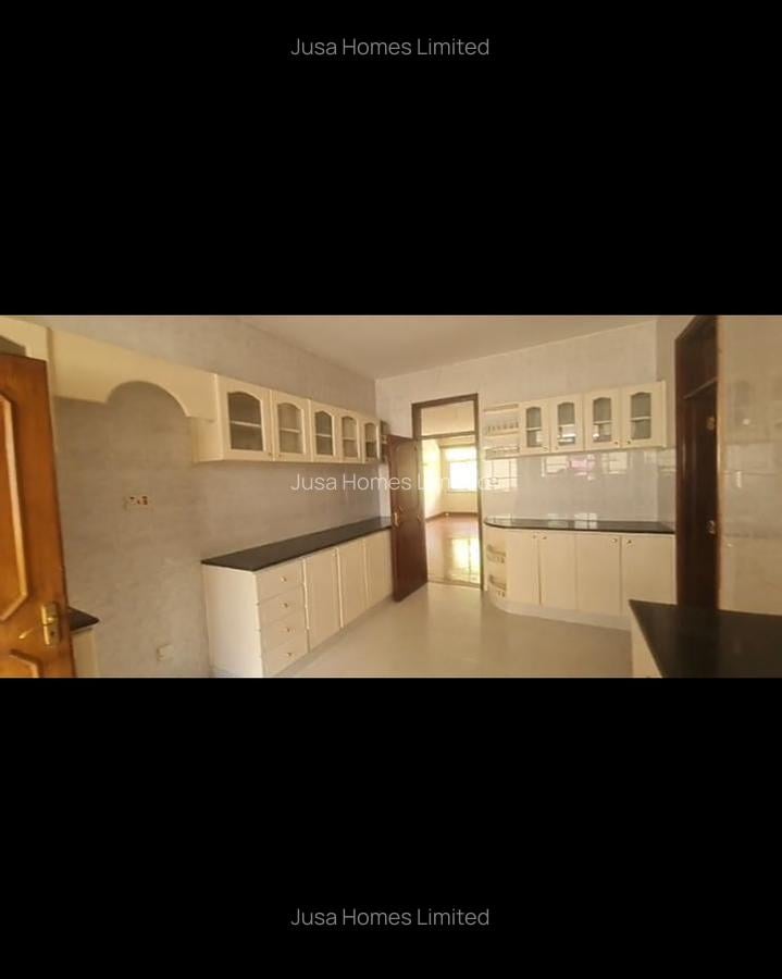 3 Bed Apartment with En Suite in Rhapta Road - 4