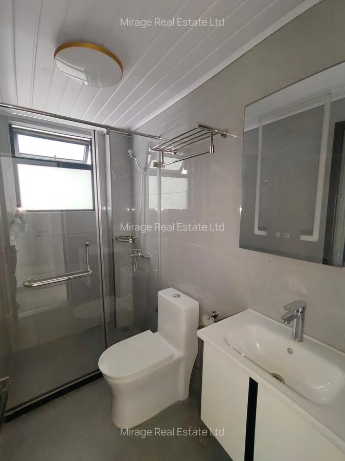 3 Bed Apartment with Swimming Pool in Kilimani - 18
