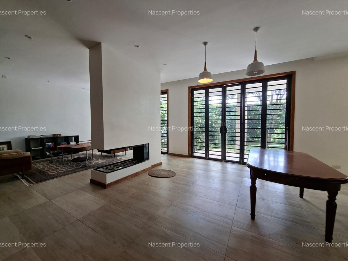 3 Bed House with En Suite in Nyari - 17