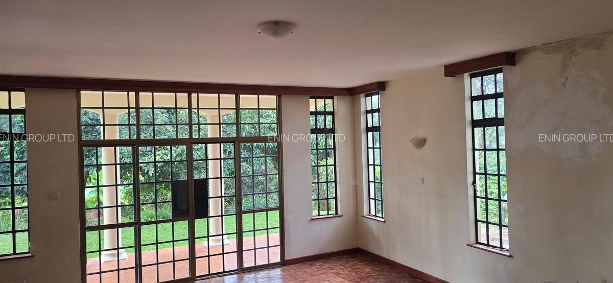 5 Bed Townhouse with En Suite at Rosslyn Garden - 8