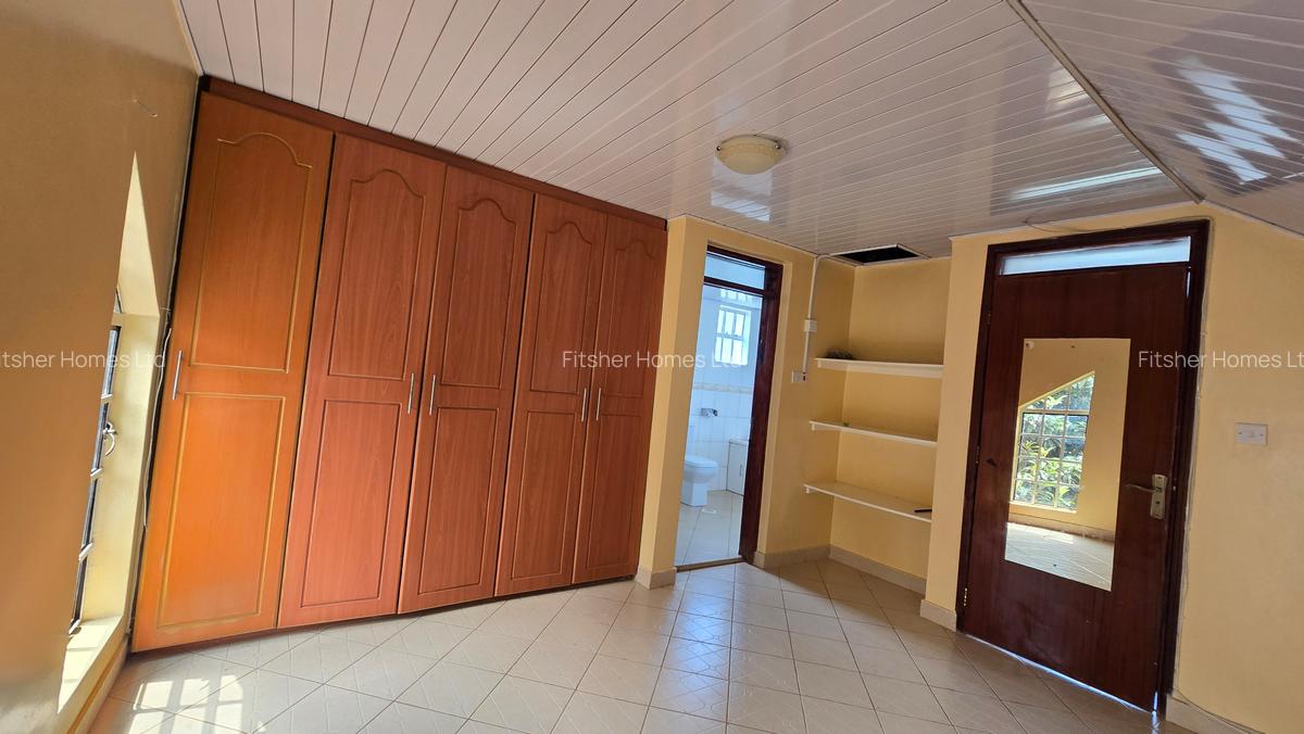 4 Bed House with En Suite in Kiambu Road - 18
