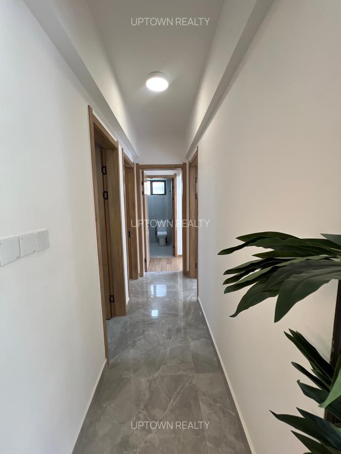 3 Bed Apartment with En Suite at Lavington - 7