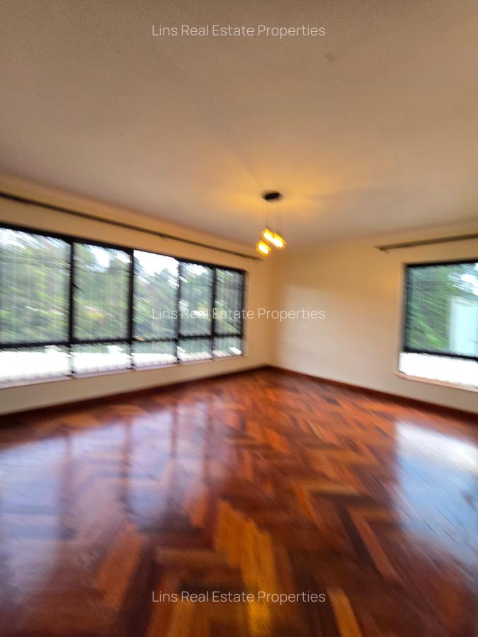 6 Bed House with En Suite in Loresho - 15