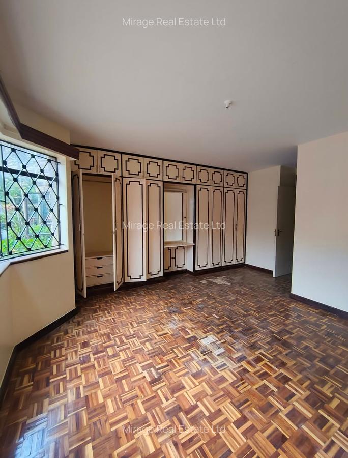 4 Bed Apartment with Swimming Pool in Kilimani - 4