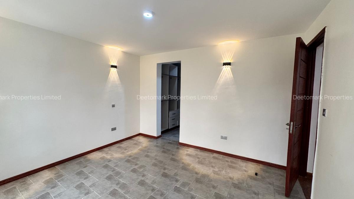 3 Bed Villa with En Suite at Bogani - 20