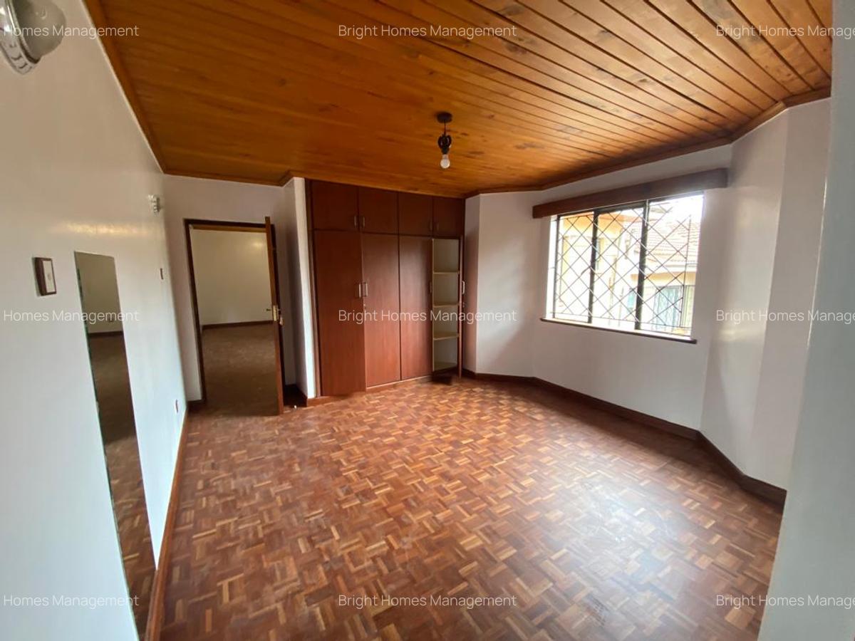 4 Bed Townhouse with En Suite in Lavington - 12
