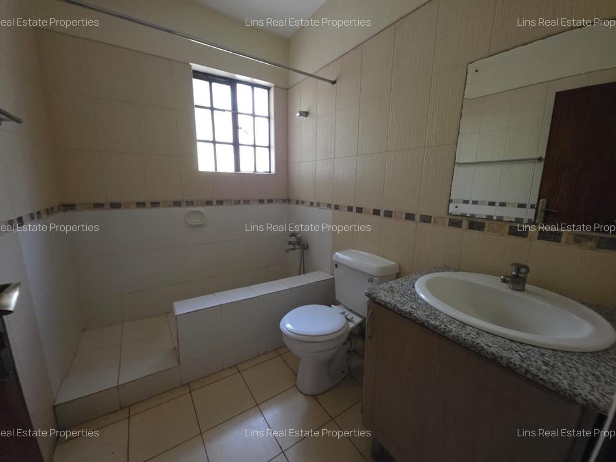 4 Bed Townhouse with En Suite in Kitisuru - 11