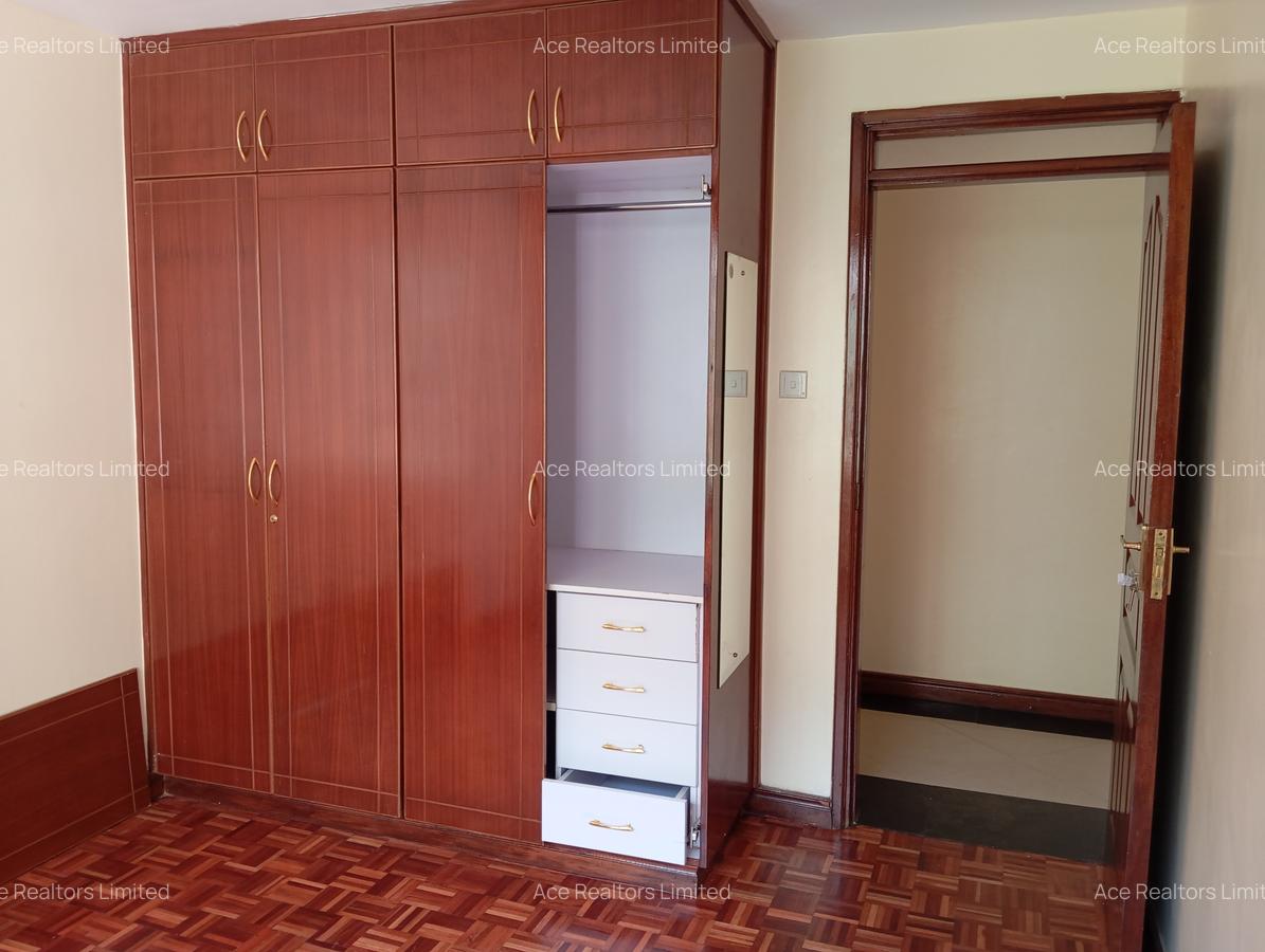 3 Bed Apartment with En Suite at Valley Arcade - 11