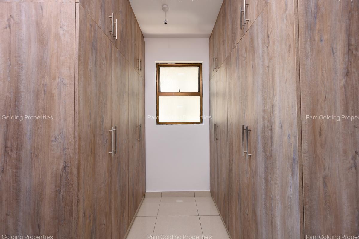 Serviced 3 Bed Apartment with En Suite at Mt Kenya Road - 5