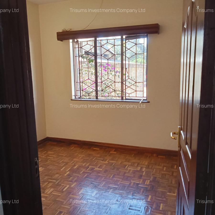 3 Bed Apartment with En Suite in Westlands Area - 2