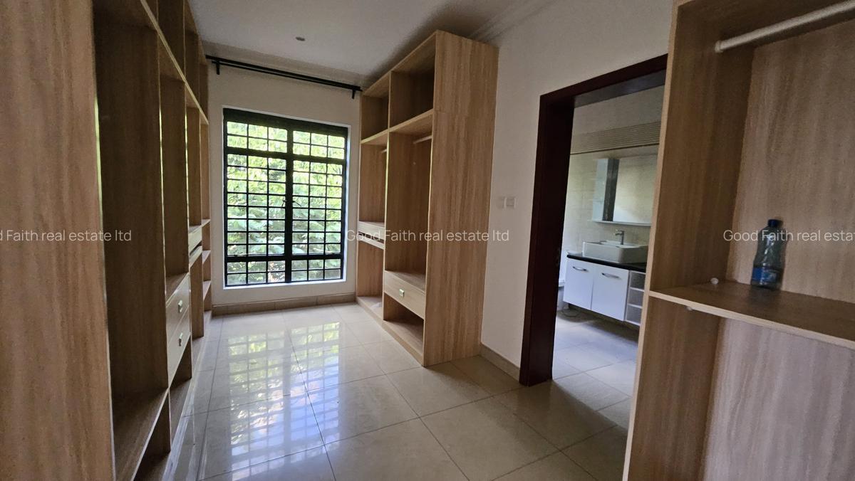 4 Bed Villa with En Suite in Kiambu Road - 7