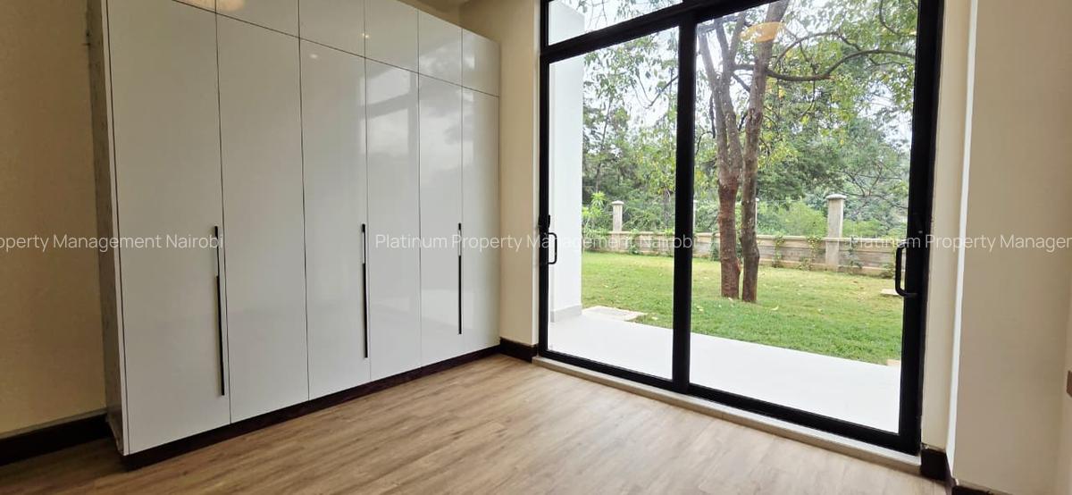 6 Bed Townhouse with En Suite at Peponi Rd - 18