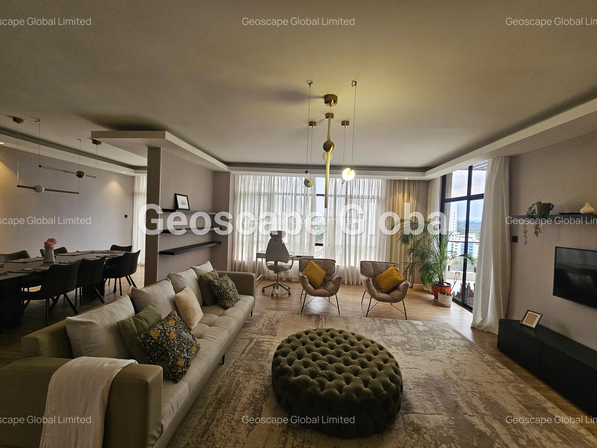 3 Bed Apartment with En Suite in Brookside - 1