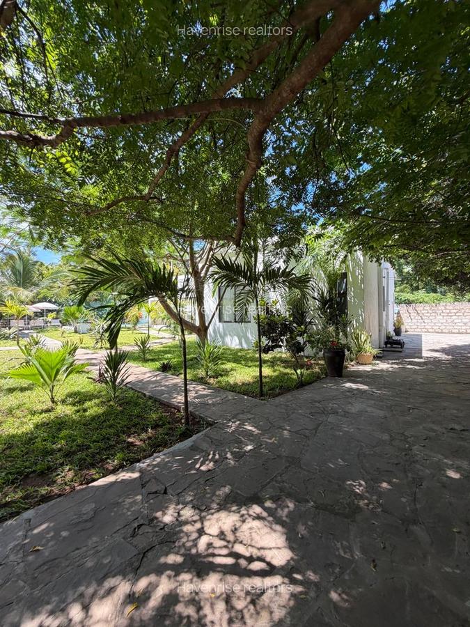 4 Bed House at Watamu - 5