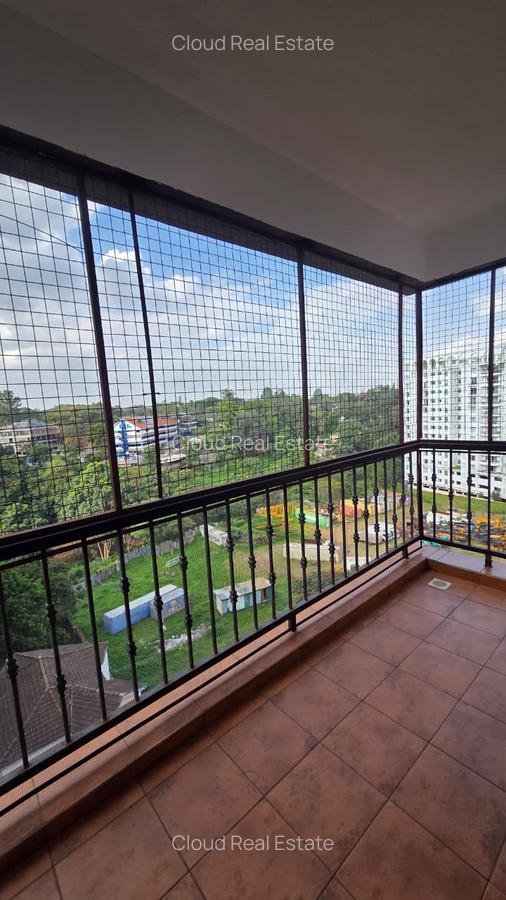 3 Bed Apartment with En Suite in Parklands - 20
