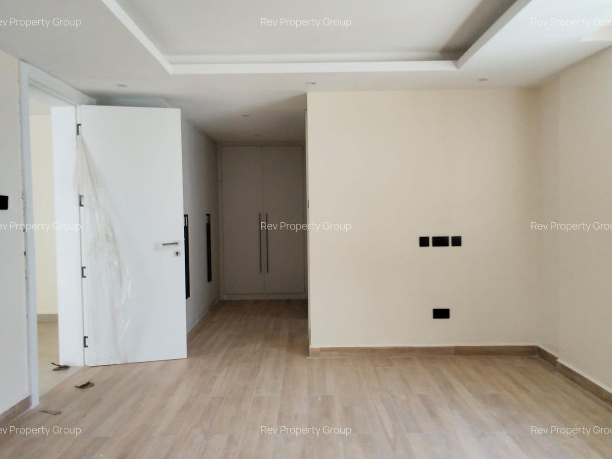 4 Bed Apartment with En Suite in Westlands Area - 13