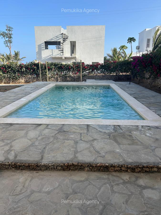 3 Bed House with En Suite at Dongokundu - 3