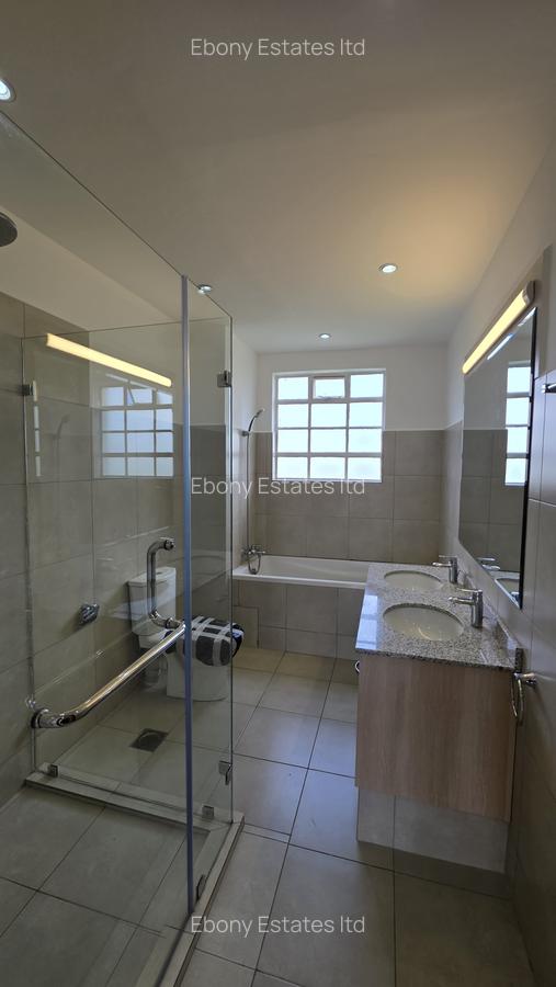 3 Bed Apartment with En Suite in Lavington - 9