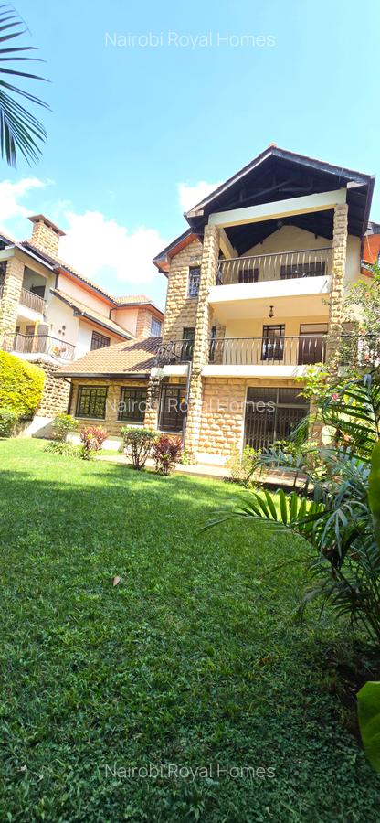 4 Bed Townhouse with En Suite at Lavington James Gichuru - 3