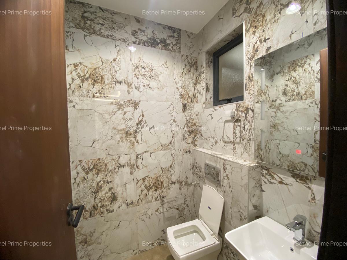 2 Bed Apartment with En Suite in Brookside - 15