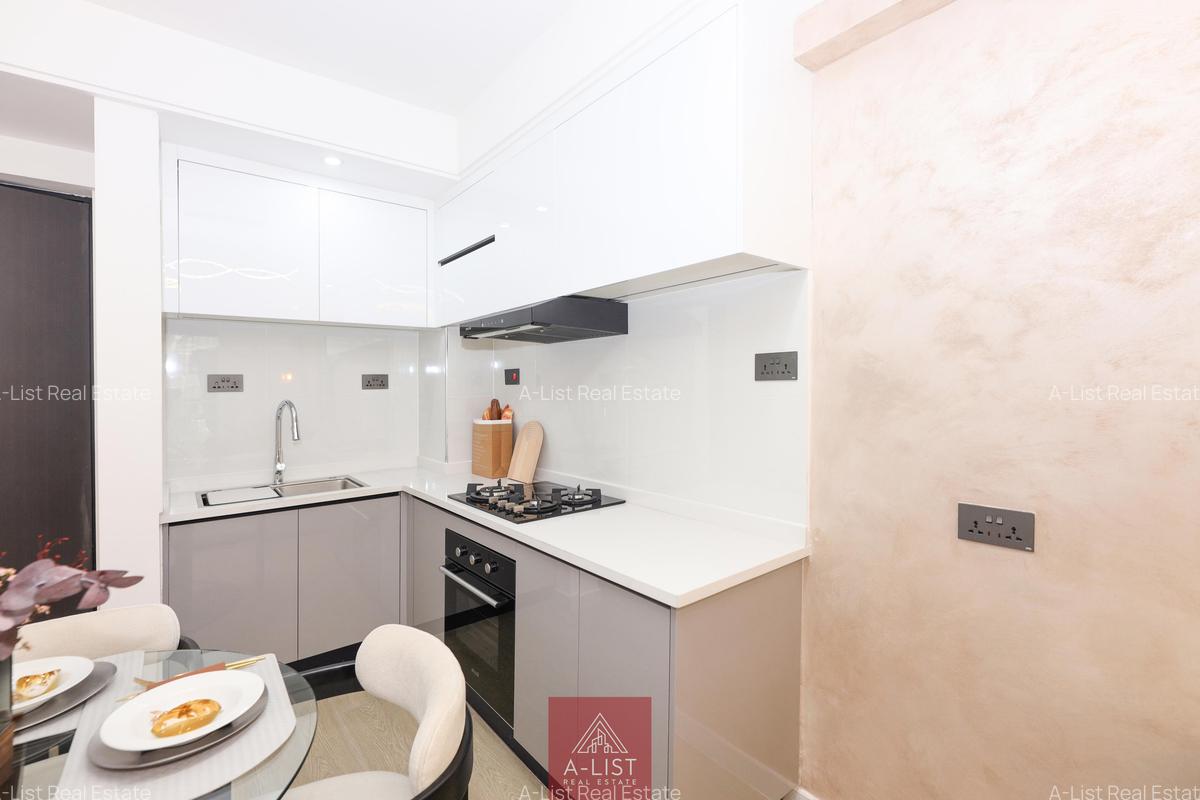 1 Bed Apartment with Swimming Pool at School Lane - 4