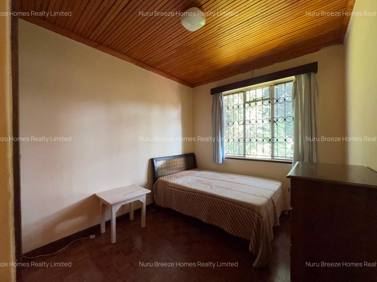 4 Bed House with En Suite in Nyari - 8