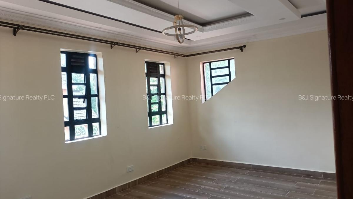 6 Bed House with En Suite in Kitisuru - 6